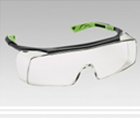 Lunettes de protection sans monture JSP de forme fortement rallongée en arrière-BOLLÉ, Degré de protection 5-UNIVET-SWISS ONE-Lunettes de protection JSP, de forme fortement rallongée en arrière-UNICO GRABER-Lunettes de protection ARTILUX- 3M PELTOR-BOLLÉ ultra-légères-UNIVET en polycarbonate incolore antibuée résistant aux rayures-Lunettes de protection 3M en polycarbonate incolore résistant aux rayures-UNICO-UNICO GRABER-HONEYWELL-SWISS ONE-ARTILUX